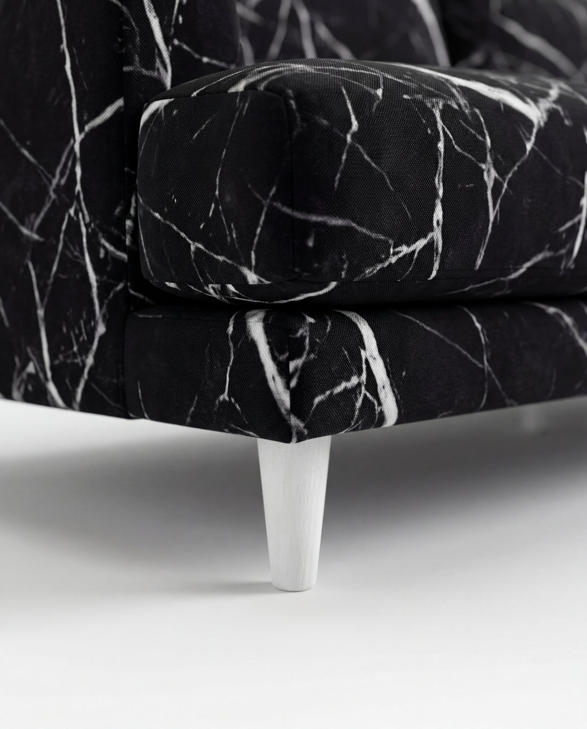 Lightning Black Marble — Lifestyle