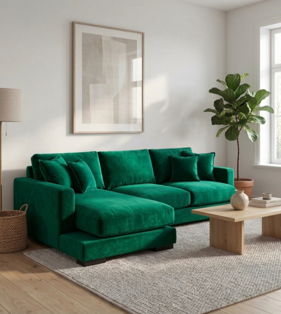 City Chaise Lounge Royal Green — Lifestyle